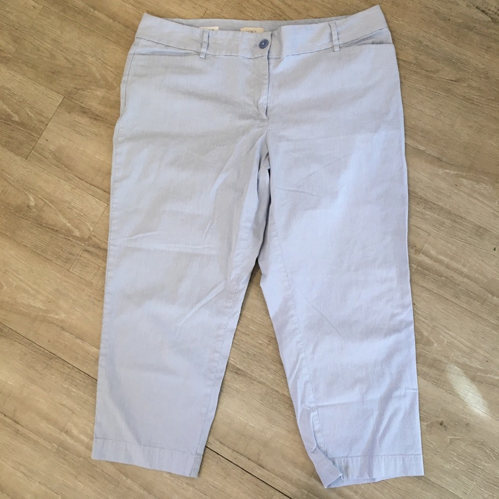 The LOFT Curvy Crop Light Blue Pinstriped Size 14